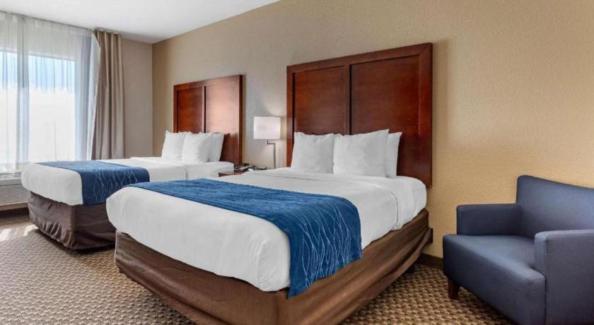 Comfort Inn & Suites Navasota Экстерьер фото