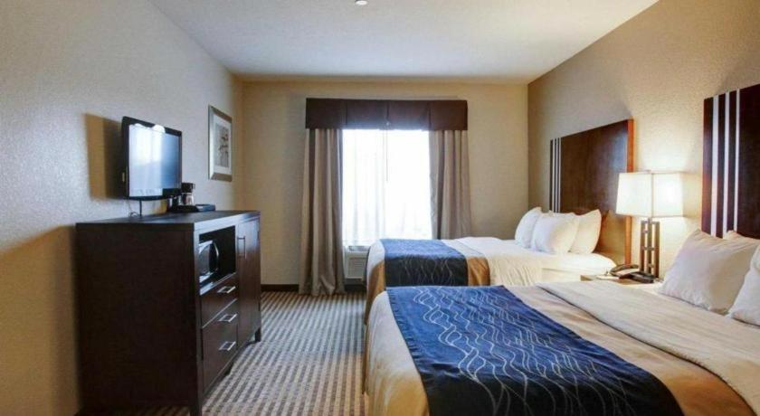 Comfort Inn & Suites Navasota Экстерьер фото